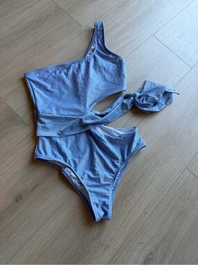 Blue sparkly One-Shoulder Light Swimsuit with Waist Tie
